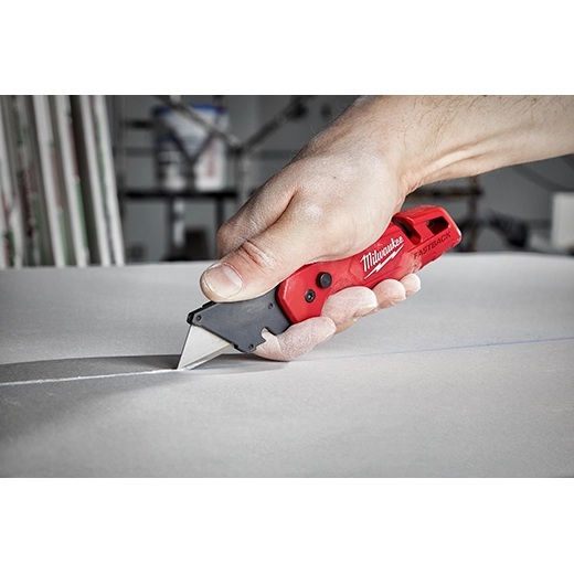 Milwaukee 6-in-1 Folding Utility Knife